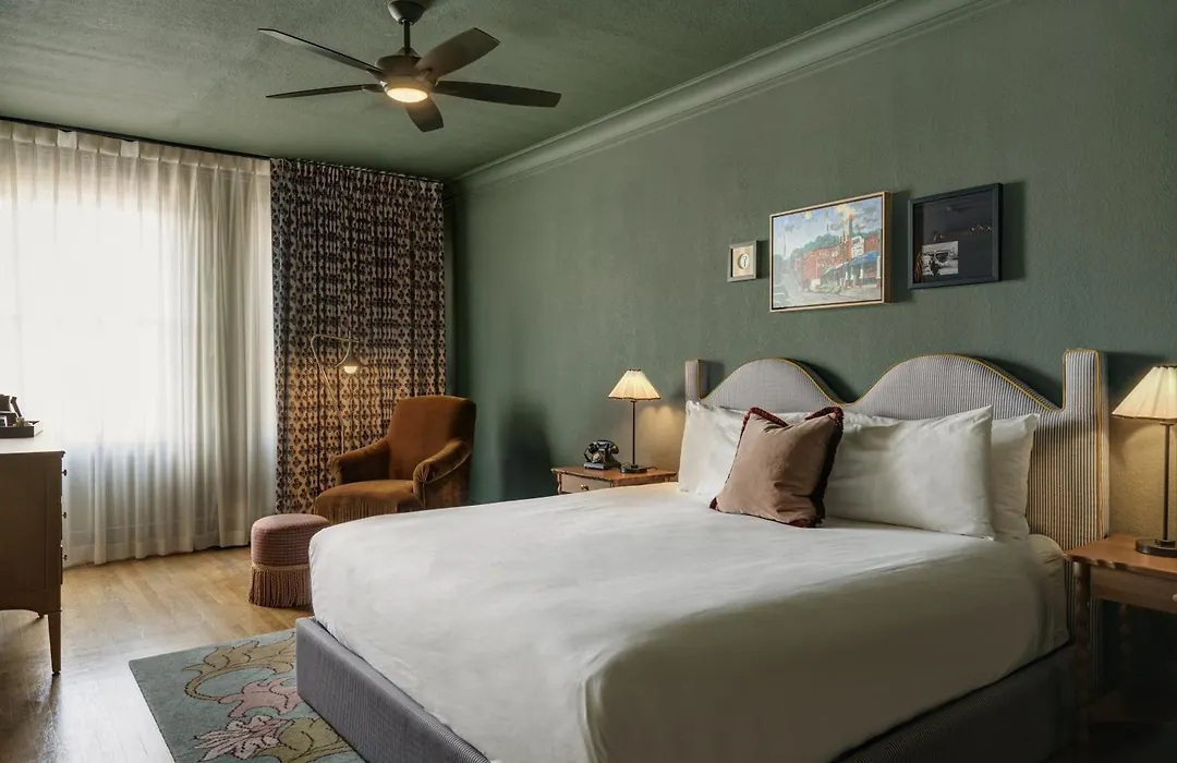 Marqueen Hotel - Newly Renovated-1